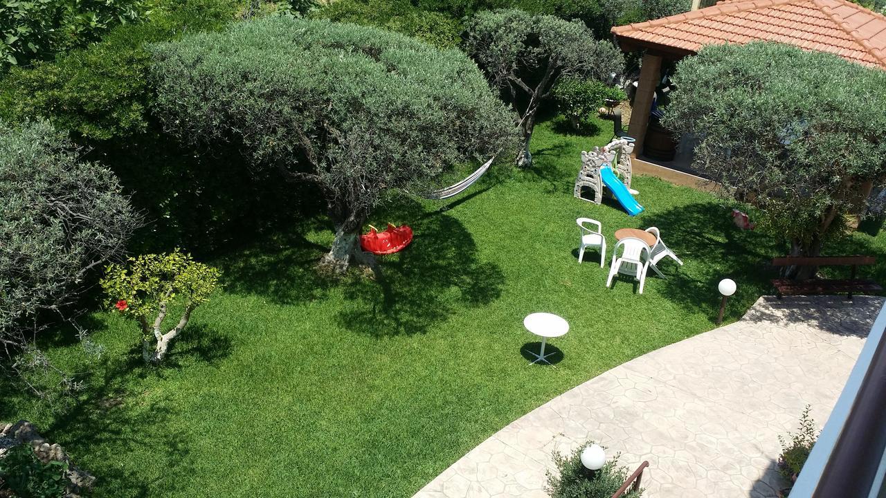 Sokrates Aparthotel 2*