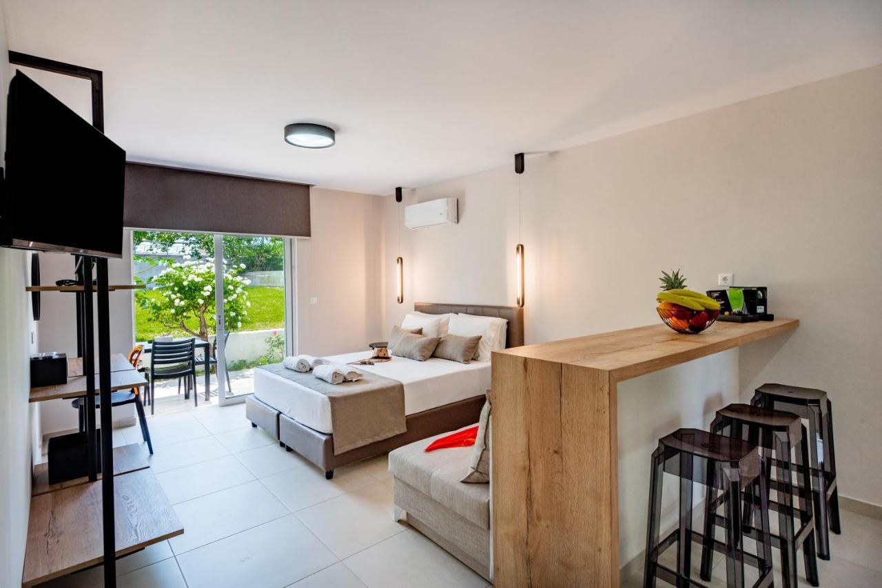 Aparthotel Sokrates Studios 2*