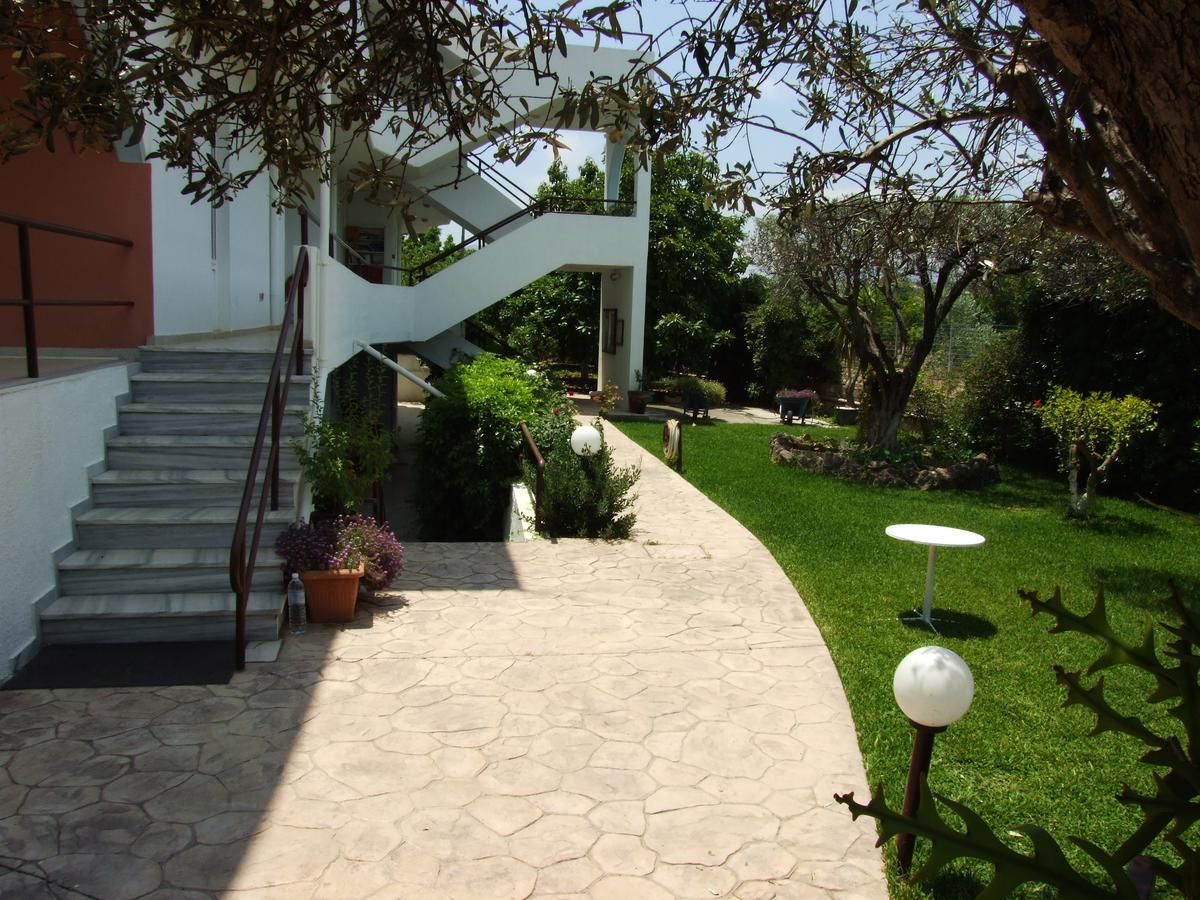 Sokrates Aparthotel 2*